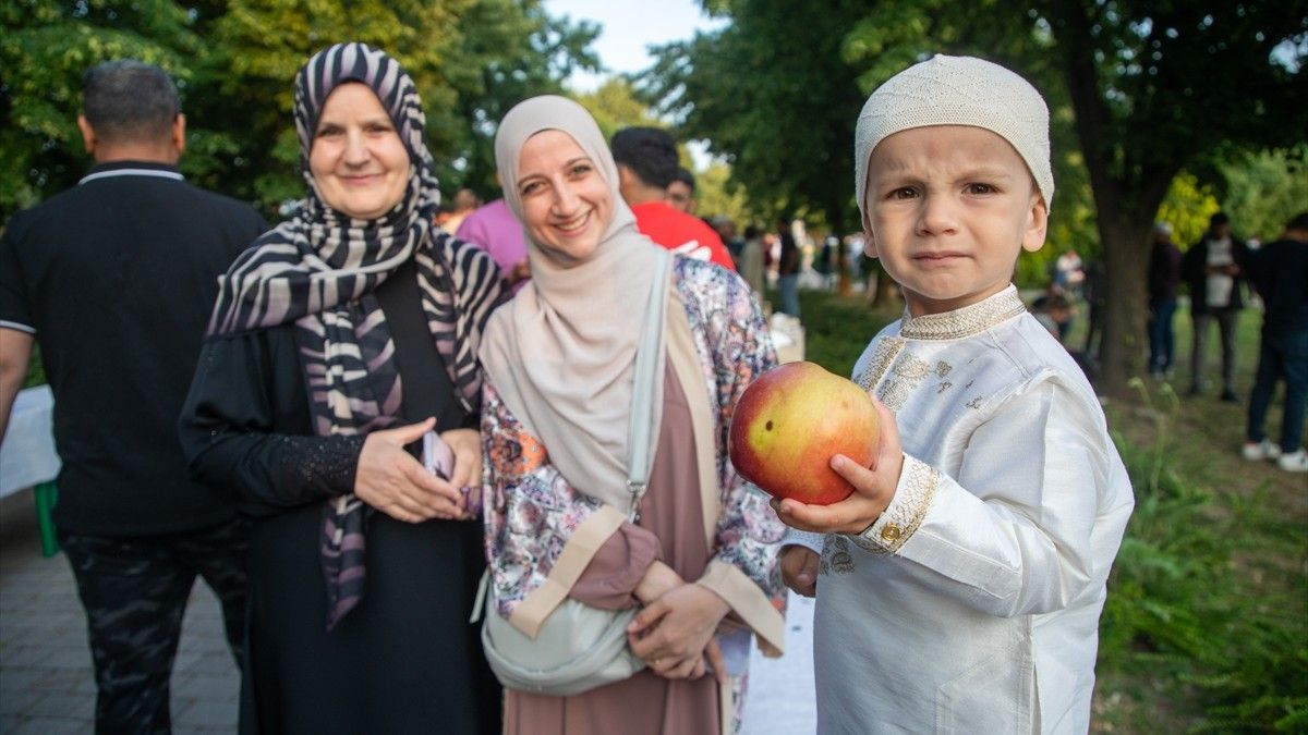Klanjanjem bajram-namaza muslimani u regiji dočekali Kurban bajram