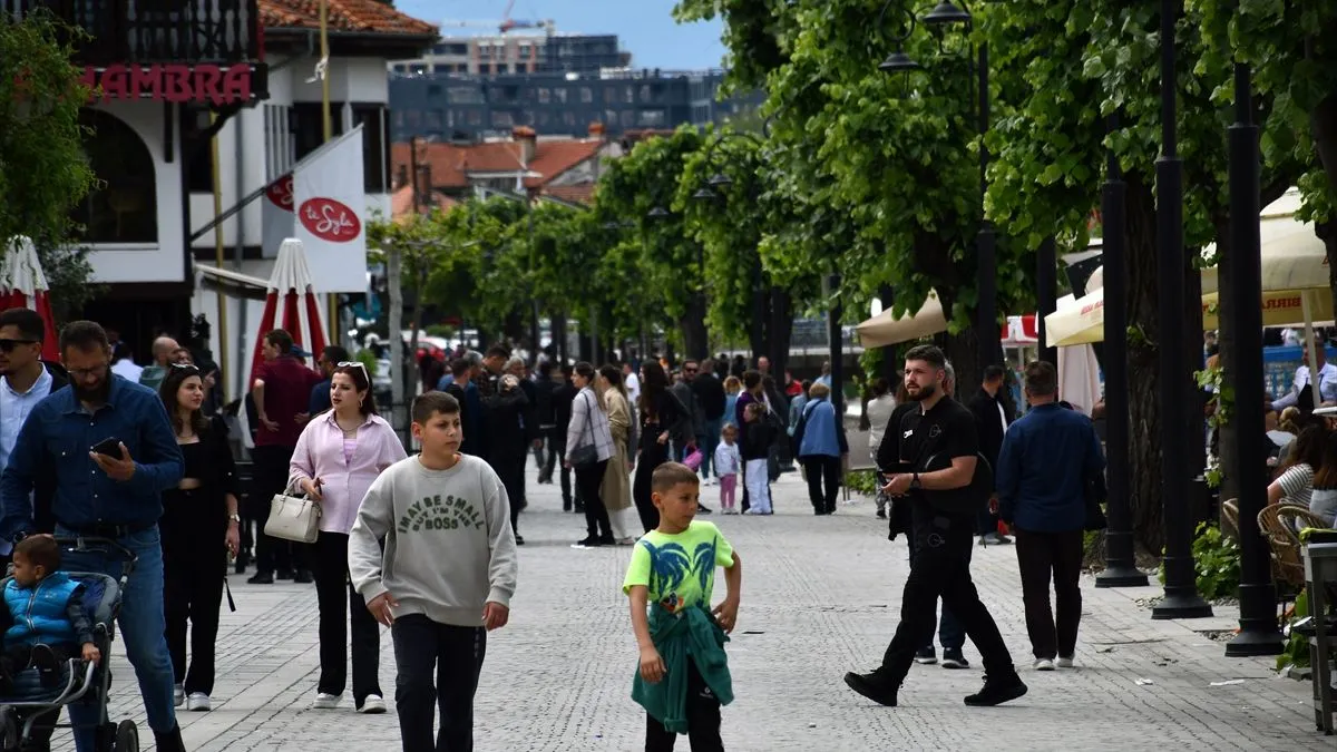 Osim arhitektonskog naslijeđa, Prizren je poznat i po bogatoj gastronomskoj ponudi, koja spaja ukuse Balkana i Orijenta.