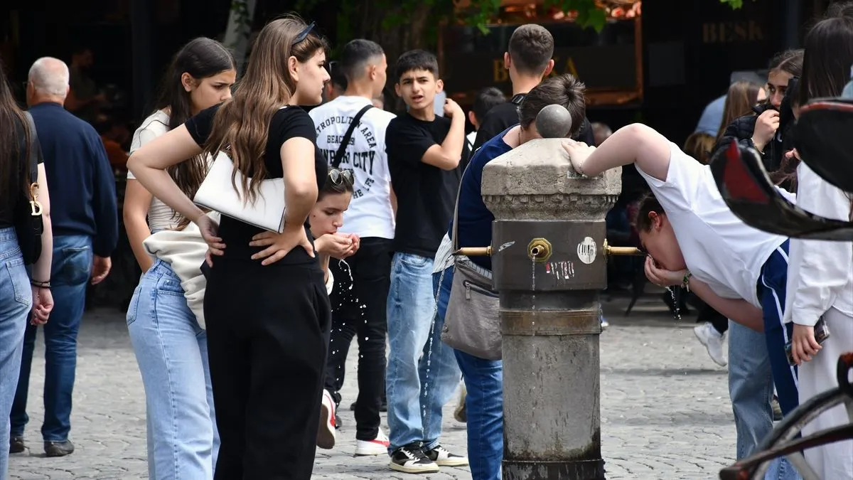 Osim arhitektonskog naslijeđa, Prizren je poznat i po bogatoj gastronomskoj ponudi, koja spaja ukuse Balkana i Orijenta.