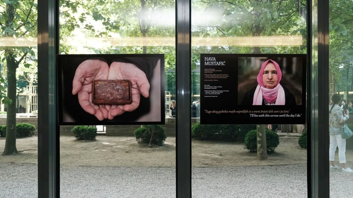 U Briselu otvorena izložba posvećena genocidu u Srebrenici