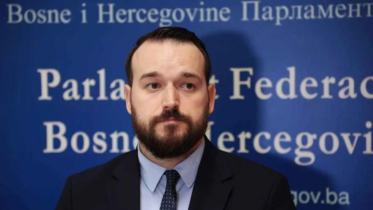 Oduzimanjem ovih indeksnih poena dođete do 36 posto što je još uvijek relativno velika zbirna indeksna stopa doprinosa, kazao je Čavalić