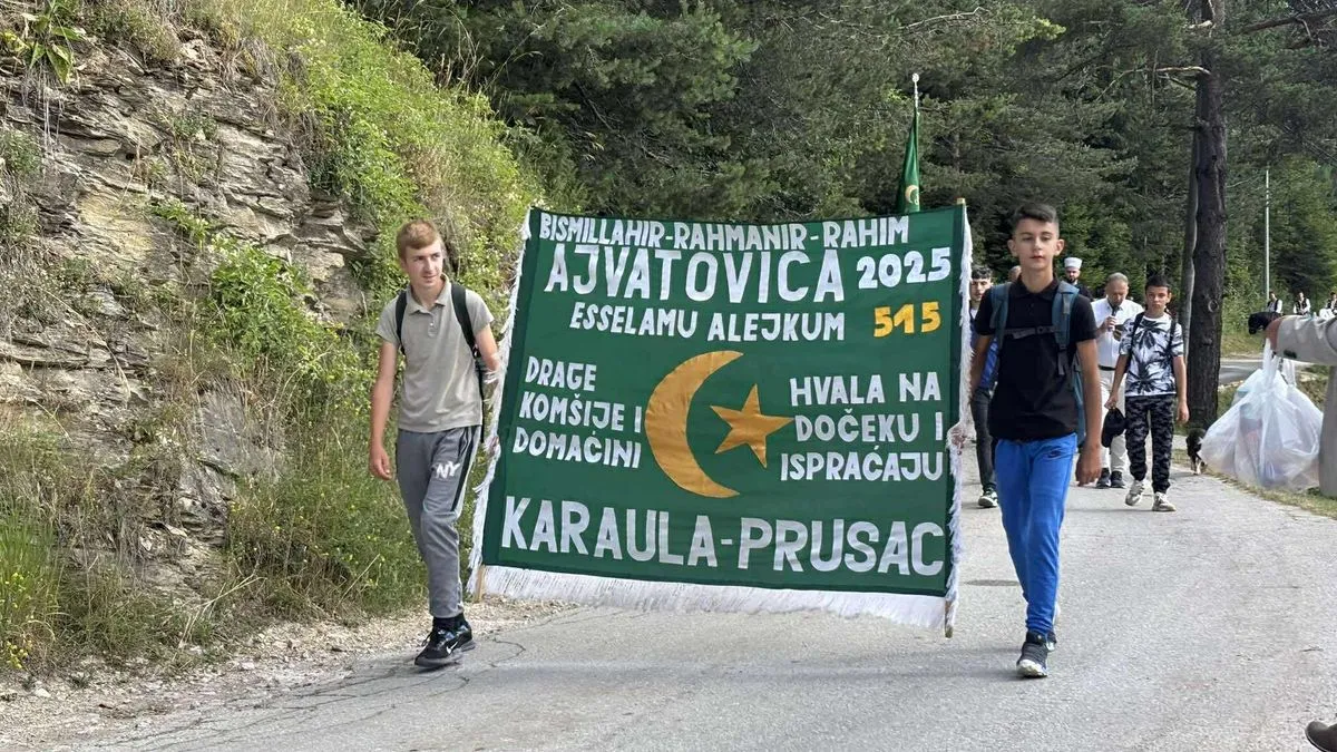 Ajvatovica je najveće dovište muslimana u Evropi i jedno od najstarijih u Bosni i Hercegovini.