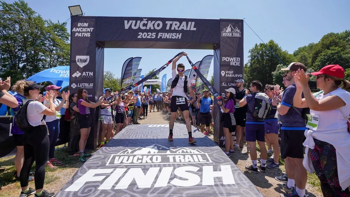 Vučko Trail je mnogo više od utrke. To je događaj koji spaja fizički izazov s dubokim doživljajem prirodne i kulturne baštine Bosne i Hercegovine. 