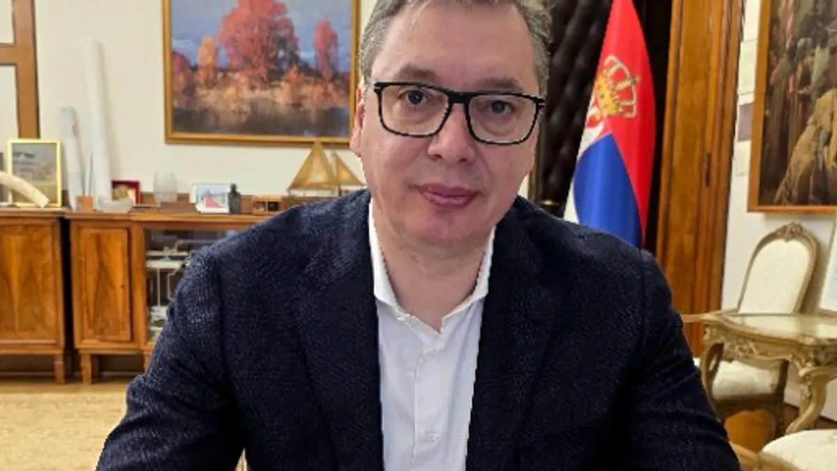 Vučić je naglasio da sada imamo puno posla u Srbiji, kao i da rade na putu evropskih integracija