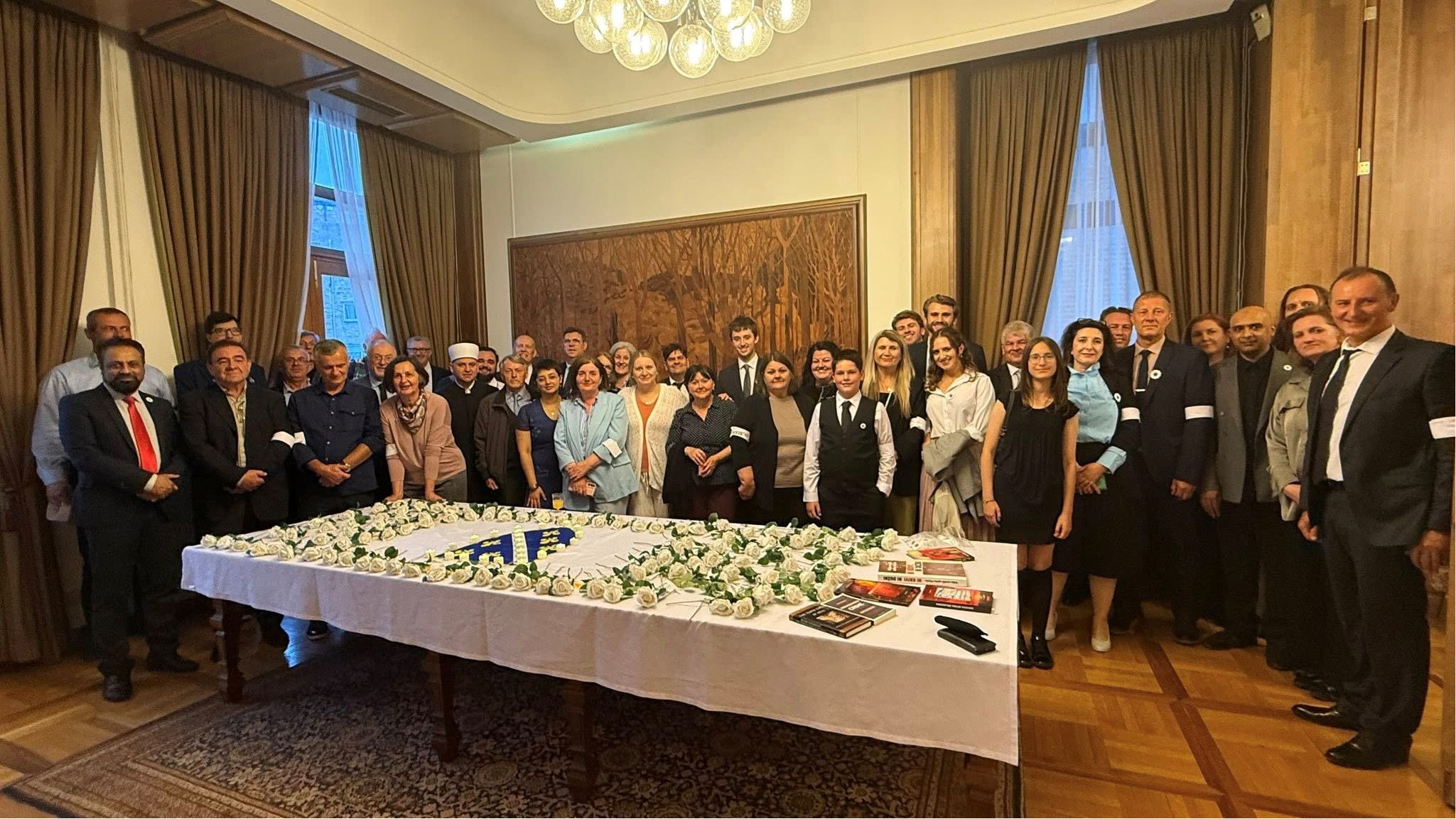 Dan bijelih traka u UK je ove godine snažno povezao zajednice, institucije i međunarodne prijatelje Bosne i Hercegovine u zajedničkom cilju... 