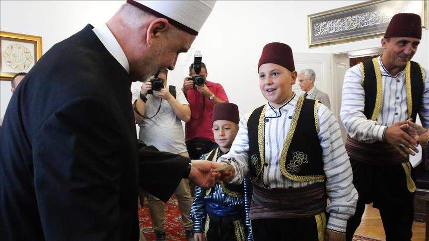 Eid mubarak: Kako se čestita Bajram na brojnim jezicima svijeta