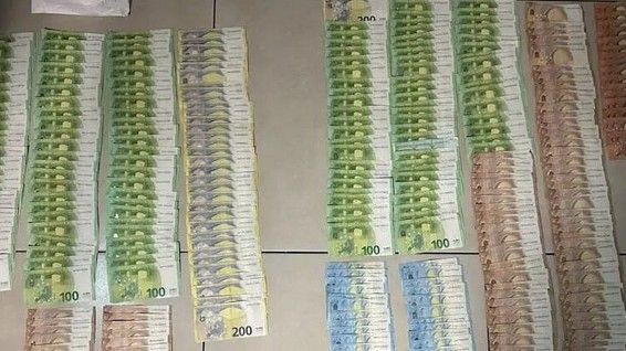 Droga je pronađena prilikom kontrole automobila Audi A6 i bila je skrivena u posebnom izgrađenom ”šteku”
