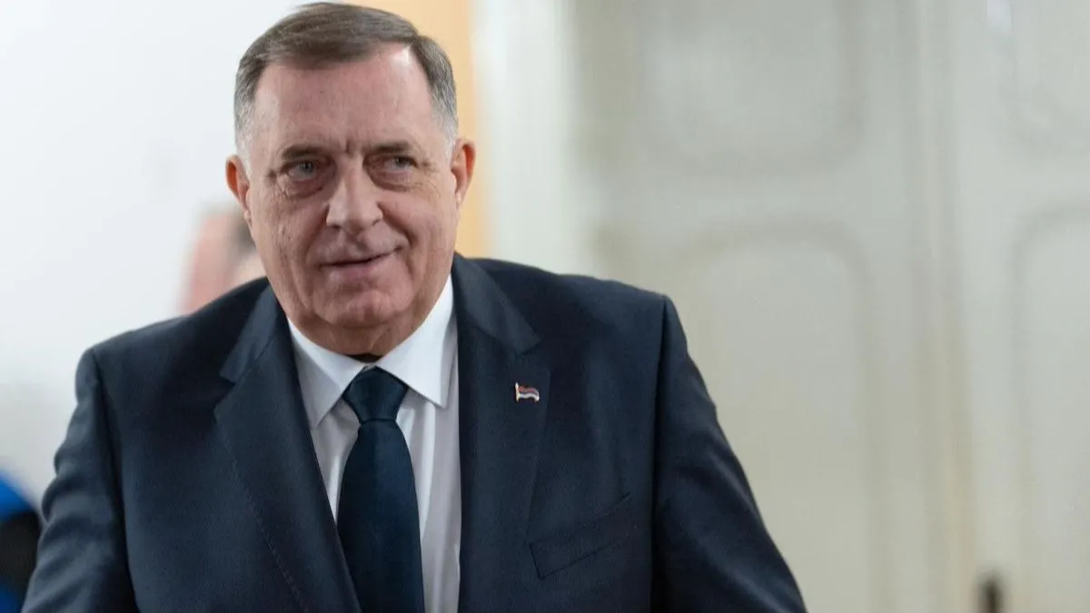 Božović oštro poruku Dodiku: Dosta je bahaćenja avionima i helikopterima za privatne potrebe