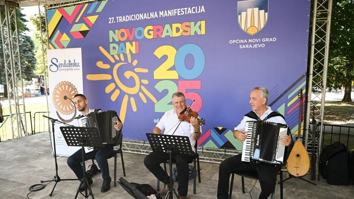 Kao i prethodnih, i ove godine za sve prisutne je obezbijeđen ručak, uz osvježenje.