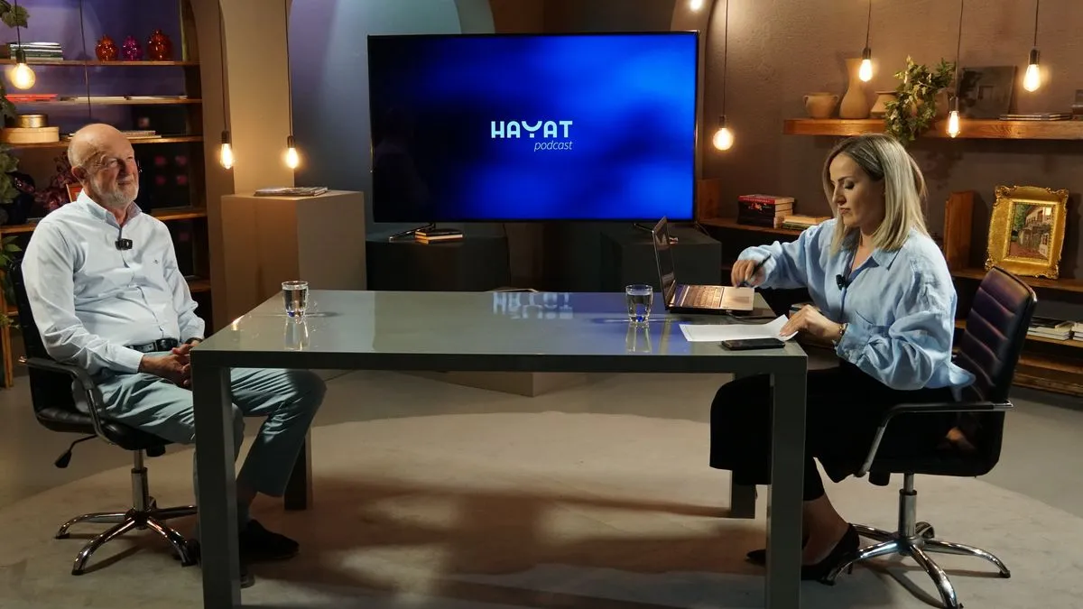 Gledajte Hayat Podcast na YouTube kanalu Hayat 2 i uživajte u iskrenim, spontanim i ljudskim razgovorima