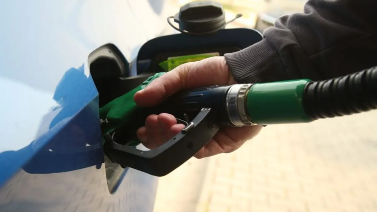 Trenutno cijene dizela na većini pumpi ne prelaze 2,30 KM, dok benzin košta od 2,30 do 2,50 KM