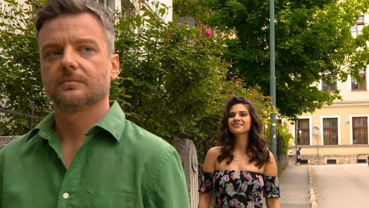Nešad i njegov tim još jednom pokazuju koliko je važno spojiti kvalitetnu muziku i iskrenu interpretaciju, a ‘Usnama usne ljubi” to i potvrđuje.