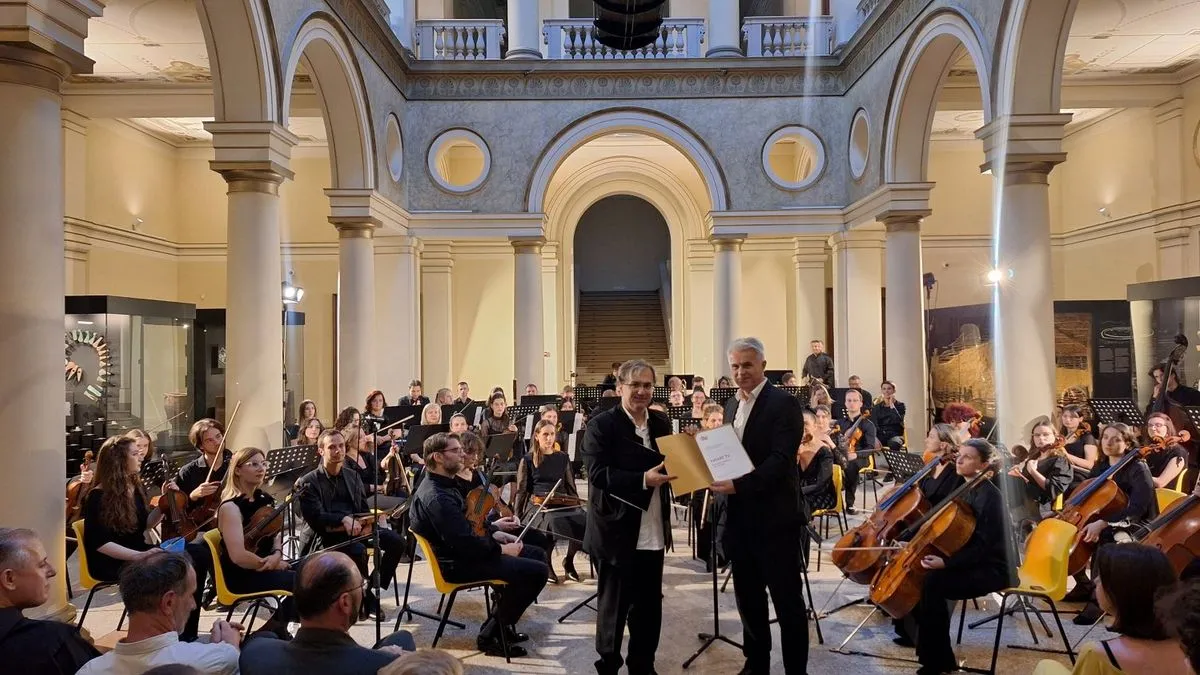 Bio je to trenutak koji nije bio samo koncert, već emocionalna freska sedam decenija stvaranja, borbe, predanosti i muzike kao najčistijeg izraza umjetnosti. 