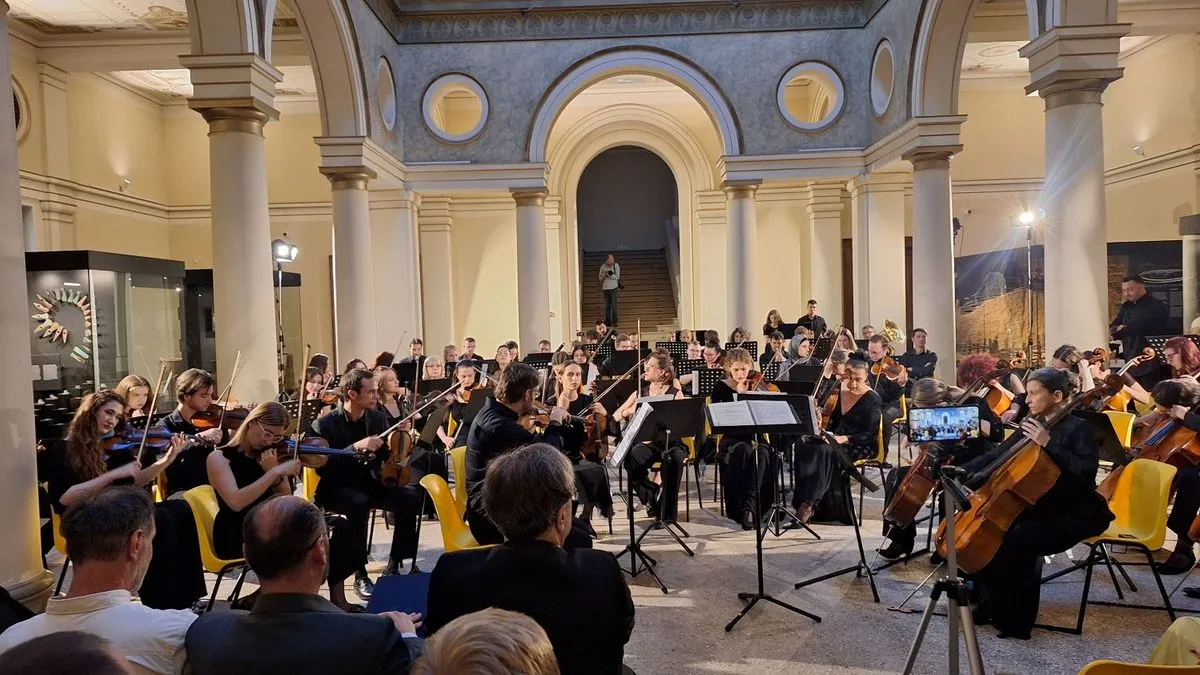 Bio je to trenutak koji nije bio samo koncert, već emocionalna freska sedam decenija stvaranja, borbe, predanosti i muzike kao najčistijeg izraza umjetnosti. 