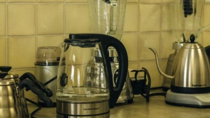 Kako izmjeriti sastojke za recept bez vage u kuhinji?