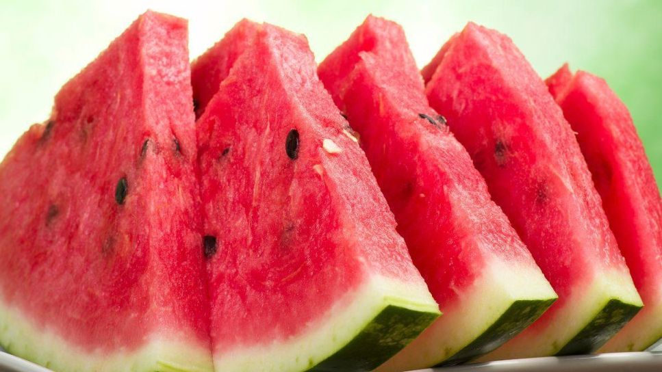 Većina ga povezuje s ljetnim osvježenjem, ali sok od lubenice (Citrullus lanatus) sve se više istražuje zbog potencijalnih antihistaminskih i protuupalnih uticaja