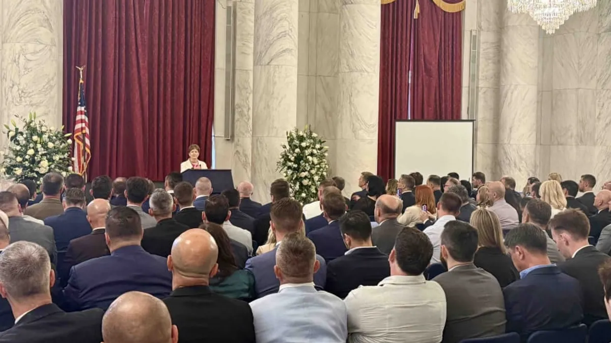 Organizator skupova u Washingtonu je Kongres Bošnjaka Sjeverne Amerike koji je član Matičnog društva bošnjačkih vijeća.