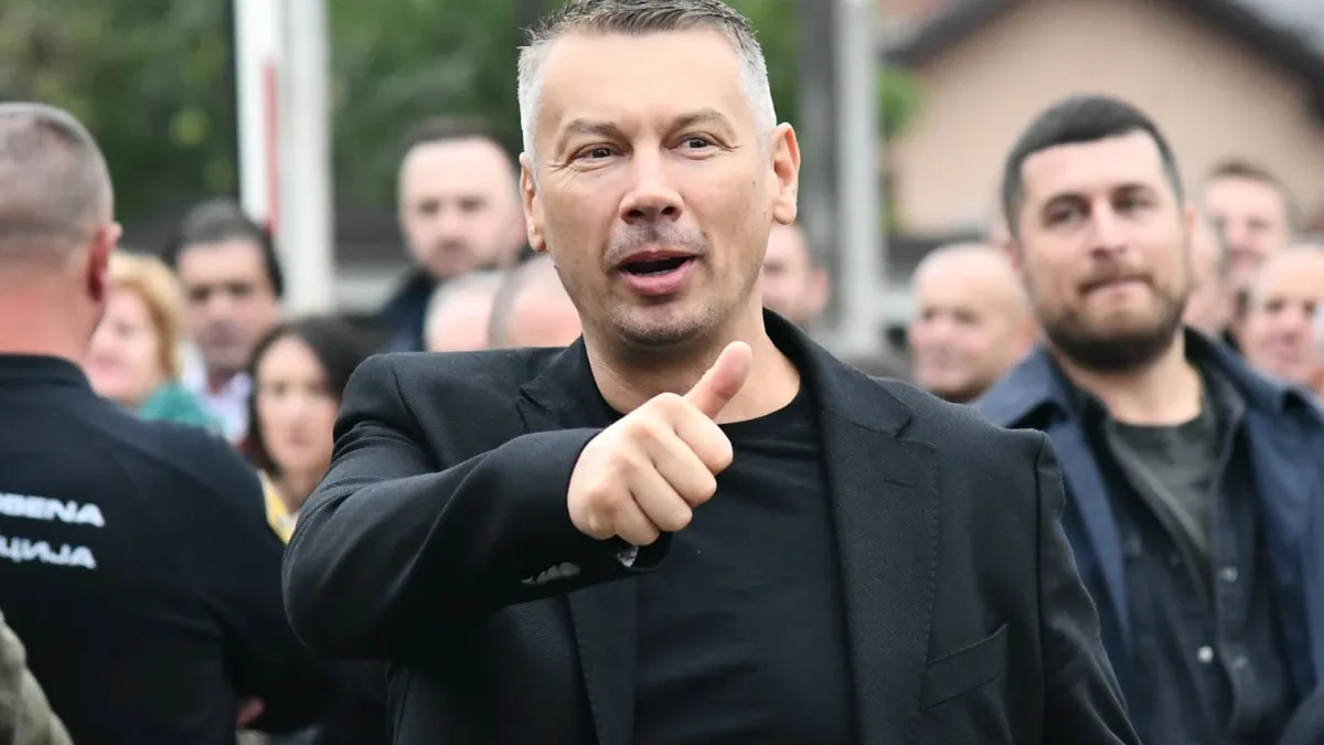 On se može vratiti ukoliko “Trojka” glasa za njega - rekao je Dunović