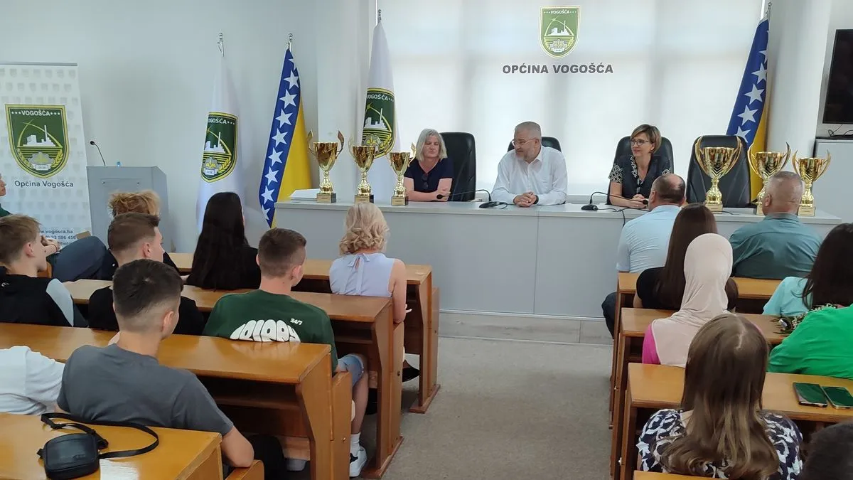 Učenici vogošćanskih osnovnih škola su postigli zapažene rezultate i na svim višim nivoima takmičenja.