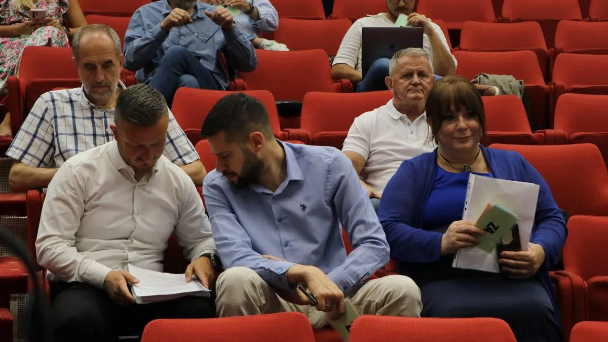 Kada konačno dobijemo taj projekat, kad dobijemo iznose, očekujem da krenemo u raspisivanje javne nabavke...