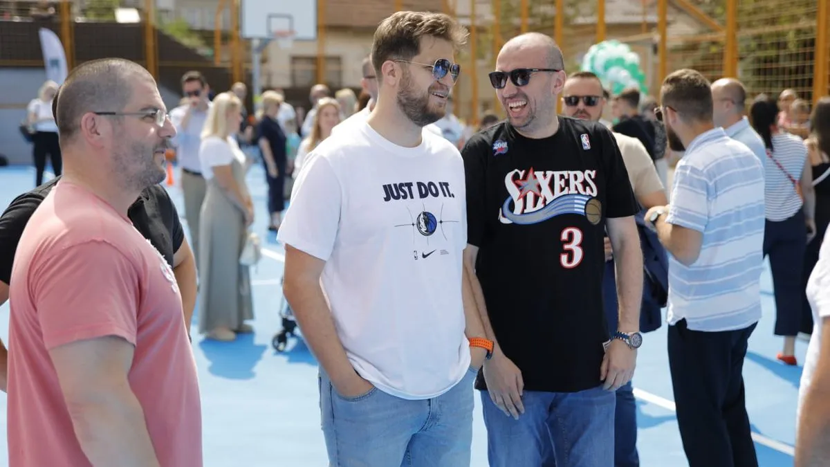  'Važno je da naša djeca imaju ispravne uzore i da gajimo patriotizam', istakao je načelnik Općine Stari Grad Irfan Čengić.