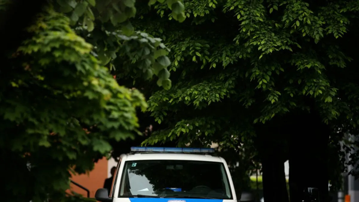 Četiri osobe povrijeđene su jutros u saobraćajnoj nesreći u mjestu Tvrdoš u Trebinju, rečeno je u trebinjskoj Policijskoj upravi. 