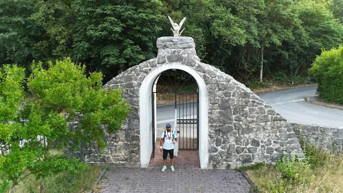 Svake godine, Ramiz se iznova suočava s vlastitim bolom, ali i s ponosom koji nosi iz Drežnice.