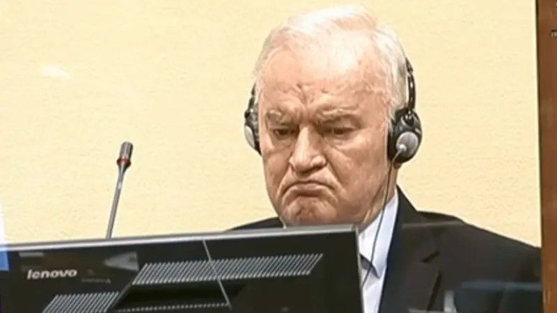 Gardisti Dragan Jakovljević i Dražen Milovanović pronađeni su mrtvi dok su bili na straži u okviru vojnog objekta.