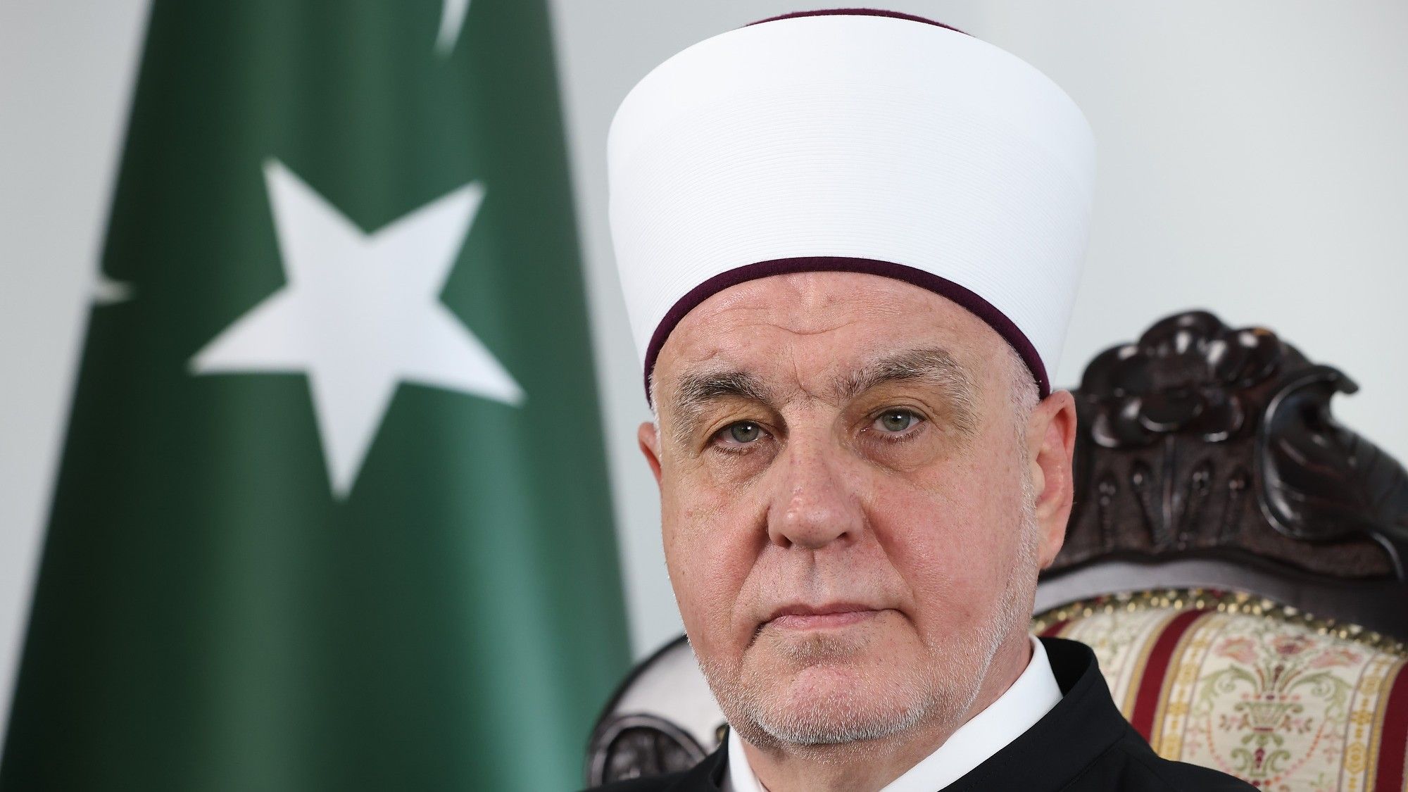 'Arefat je mjesto na kome su Adem, a. s., i h. Hava započeli svoj ovozemaljski život. Po našim vjerskim izvorima, to je najbolji dan u godini'