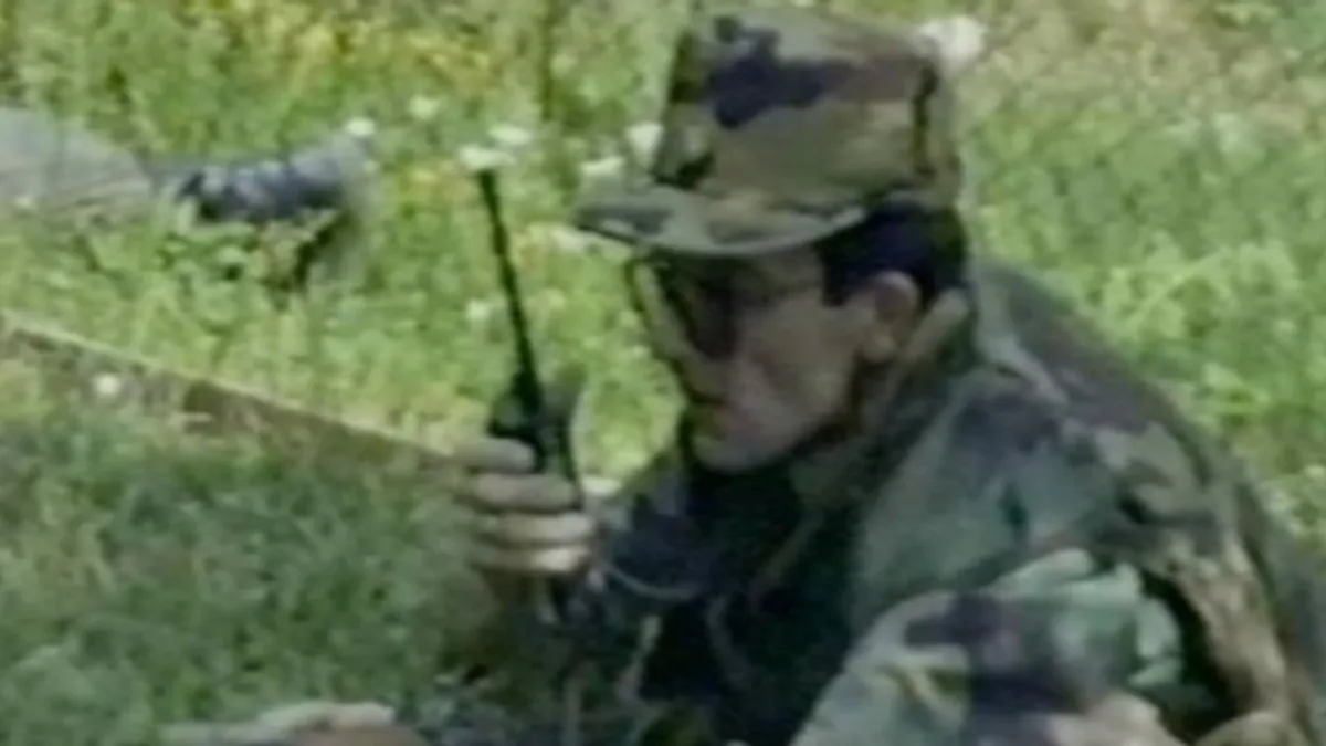 Safet Isović bio je aktivno vojno lice a poginuo je 12. juna 1993. godine na Mijatovića kosi u Sarajevu, kao vojnik, na dužnosti načelnika Štaba 2. "viteške" motorizovane brigade.