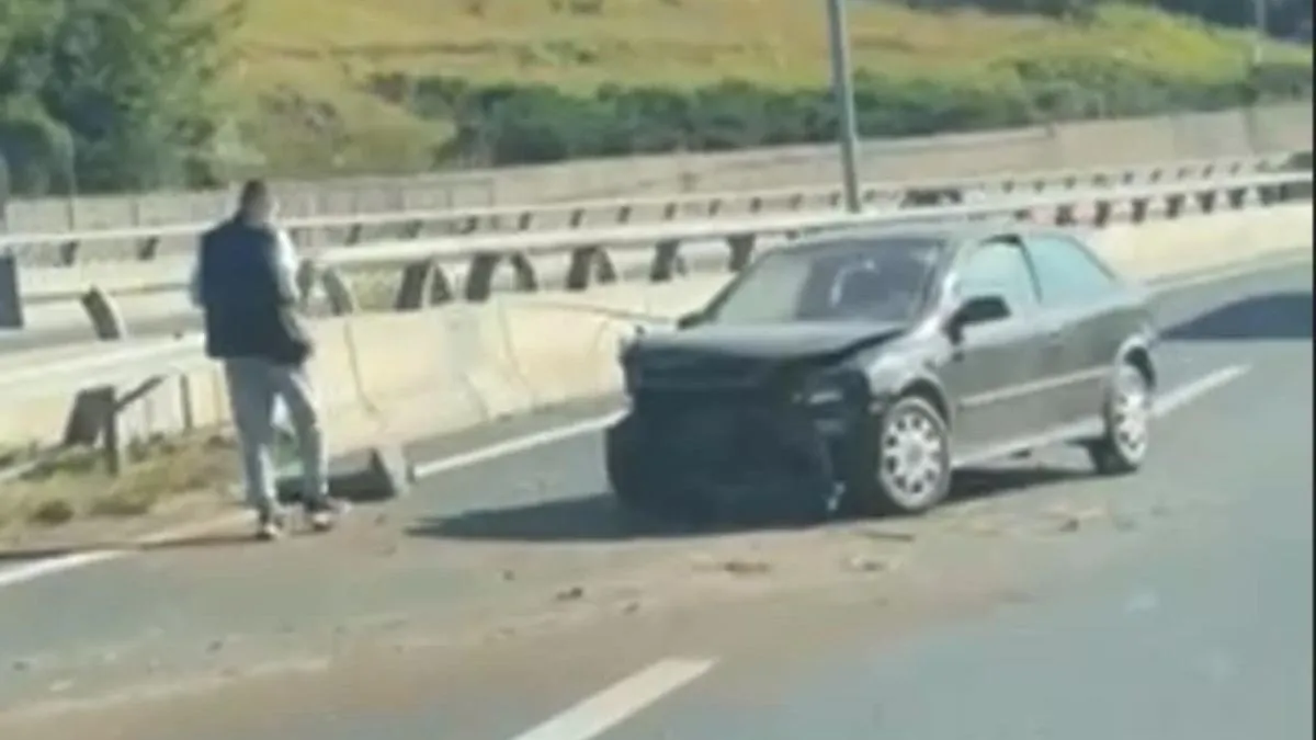 Vozačima se savjetuje oprez i strpljenje te da, ukoliko je moguće, koriste alternativne pravce dok se situacija na cesti ne normalizira.