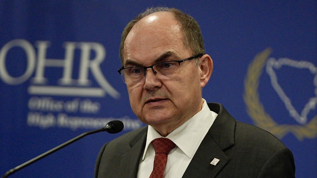 Ako iz BiH dolaze samo komplikovane vijesti, oni koji ne žive u BiH onda vjerovatno imaju problem da u potpunosti shvate kako je situacija komplikovana.