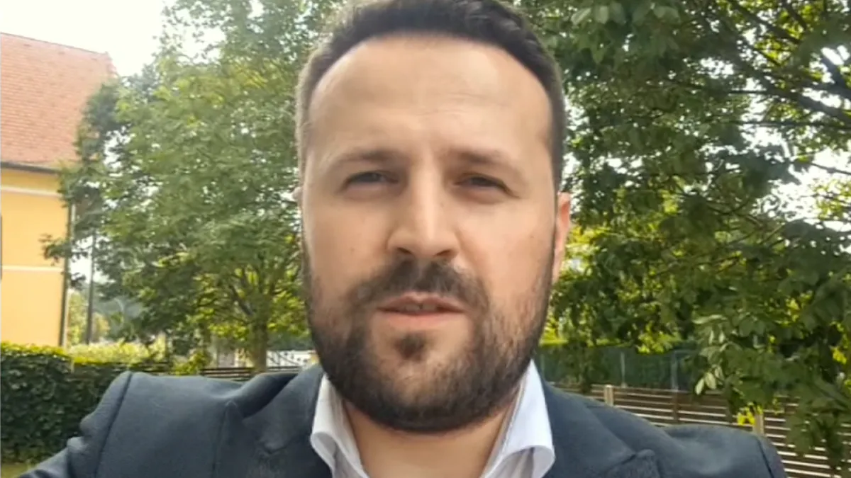 Bar polovina škola nije imala radni dan, čak i u tom razredu u kojem se desilo najveće stradanje neka naša bosanska djeca nisu došla, kaže Fazlić