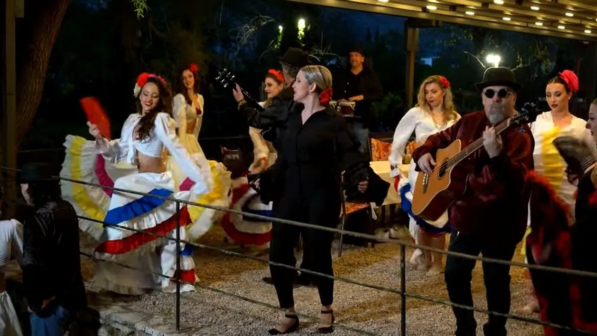 „Noćni fenjeri” je priča o onim trenucima koji ostaju zauvijek, čak i kad svjetla utihnu