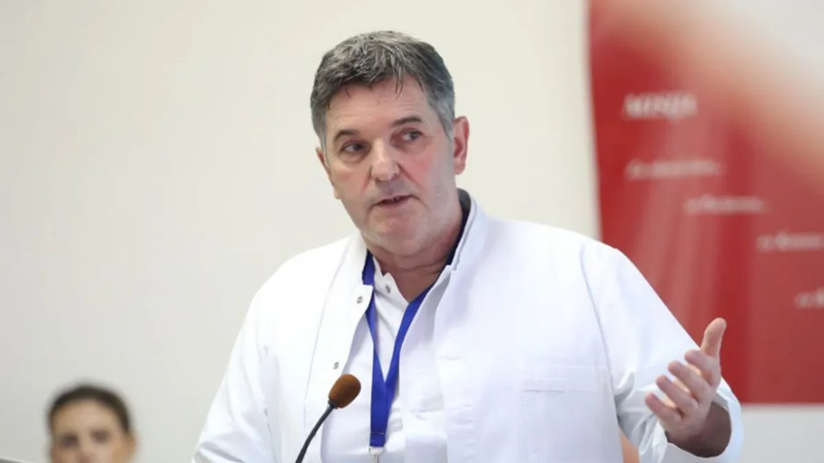 Sjećam se nakon prvih poginulih Sarajlija i njegovih riječi: „Nećemo pokleknuti. Odbranit ćemo se“.  