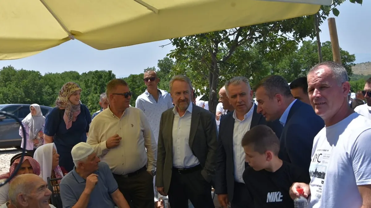 Dijelovi posmrtnih ostataka žrtava ekshumirani su iz jame Lipovača nadomak Nevesinja