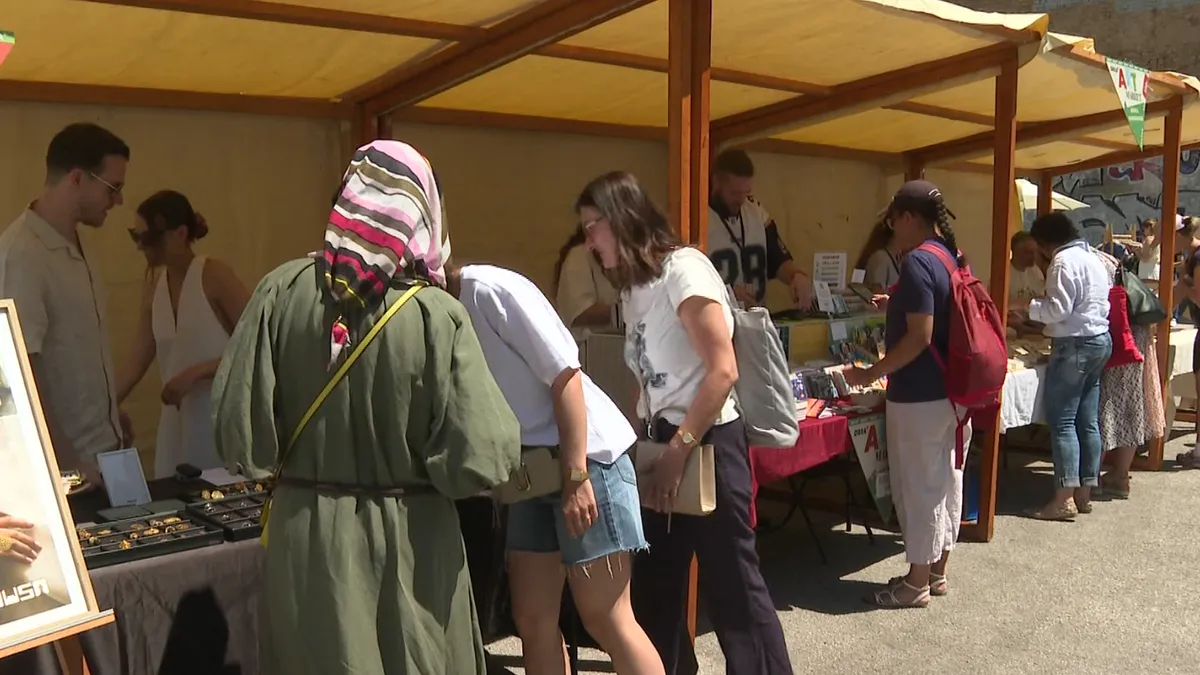 Suosnivačica Orea art marketa, Amra Džeko, sretna je jer se market sa lokalnog nivoa ove godine popeo na regionalni