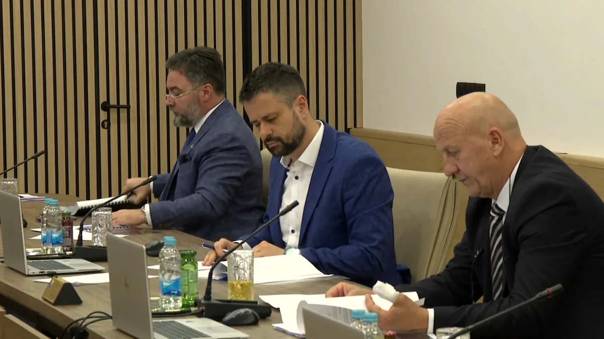 Zbog duga RS-a prema Viaductu u probleme je upala i BHANSA. Uposlenicima su plaće manje za 20 posto već nekoliko mjeseci.