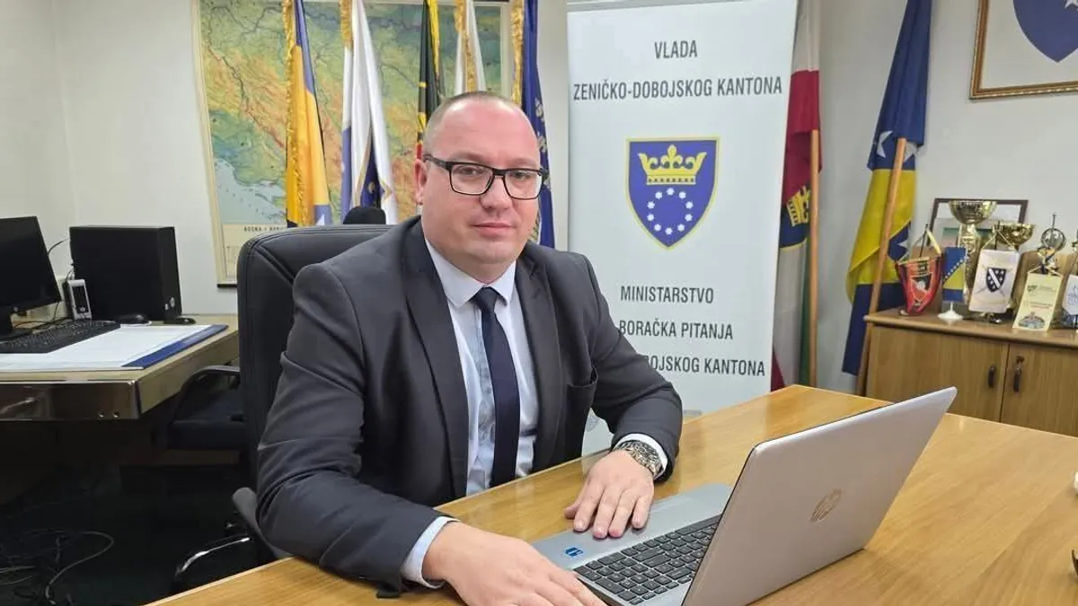 U Budžetu Kantona za 2025. godinu utvrđen je značajan iznos sredstava za stipendiranje studenata-branilaca i njihovih porodica u iznosu od 2.200.000 KM