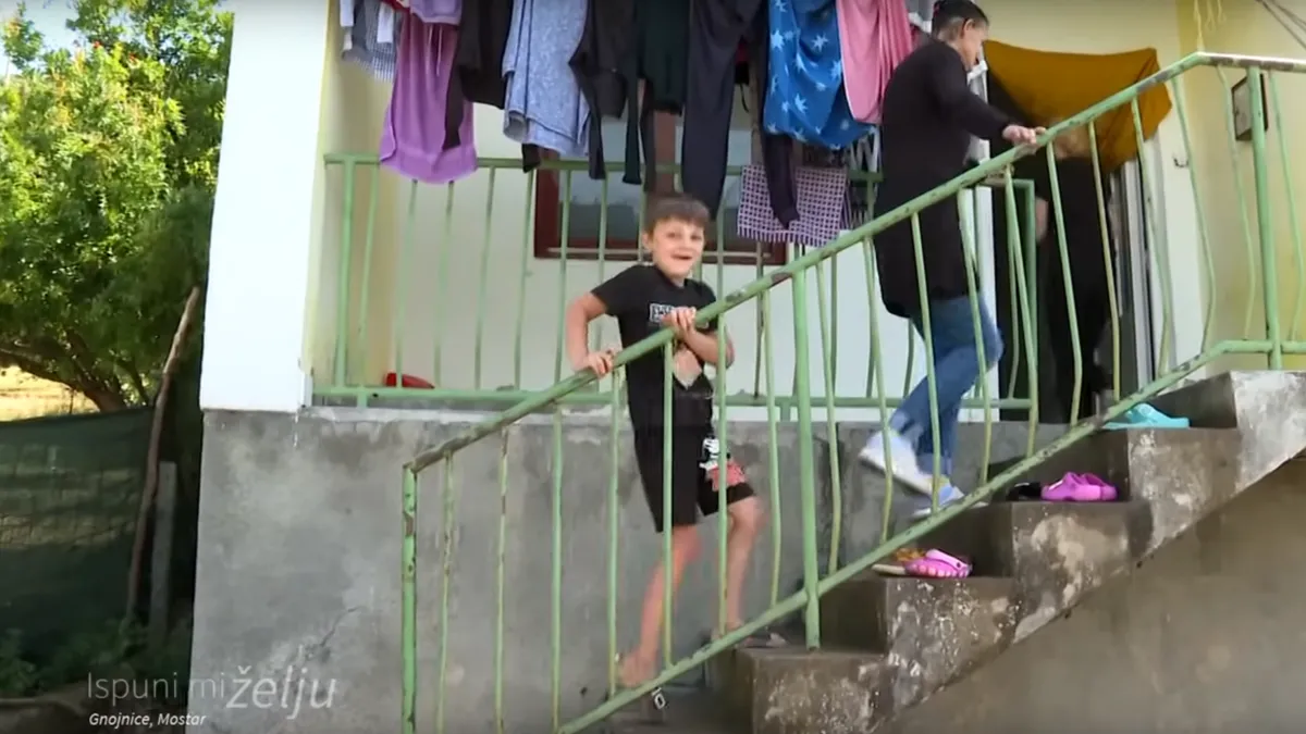 'Tuđa kuća tuga golema. Izgorjela mi je kuća sada nemam gdje'