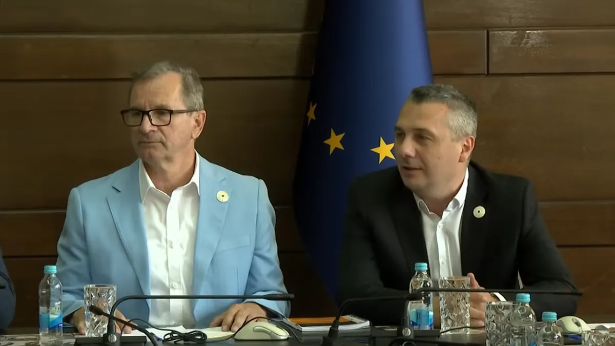 Posjetioce su pozvali da 11. jula u Potočare dođu u bijelim maramama i majicama kako bi i na taj način svijetu ukazali na stradanje nevinih žrtava.