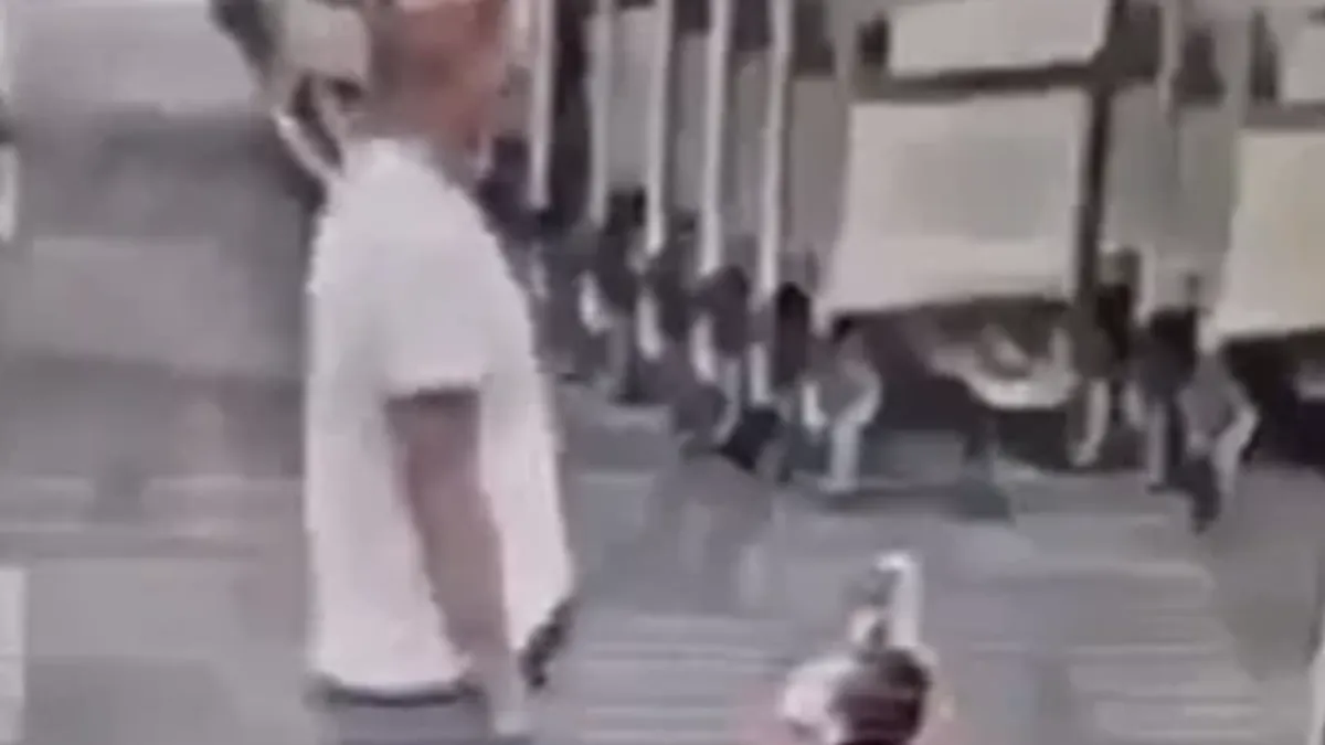 Čudo u Moskvi: Dječak koji je bačen na pod se probudio iz kome bez trajnog oštećenja mozga