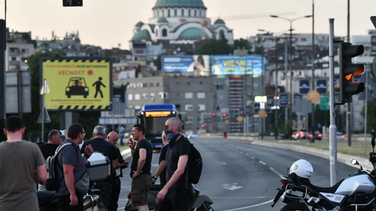 Podsjetimo, blokade u Beogradu prvo su počele u Zemunu, a potom su se proširile na više gradskih lokacija.