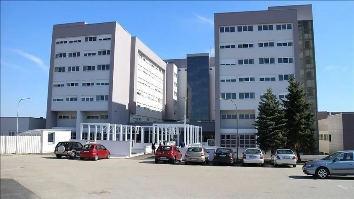 Sud će svaka dva mjeseca po službenoj dužnosti ispitati da li su izrečene mjere i dalje potrebne