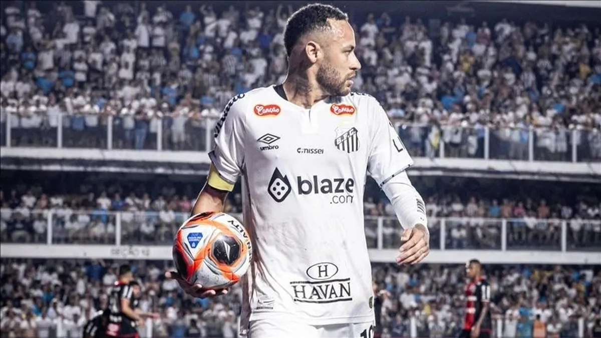  Neymar, koji je trenutno član brazilskog kluba Santos, suočava se s čestim povredama posljednjih godina
