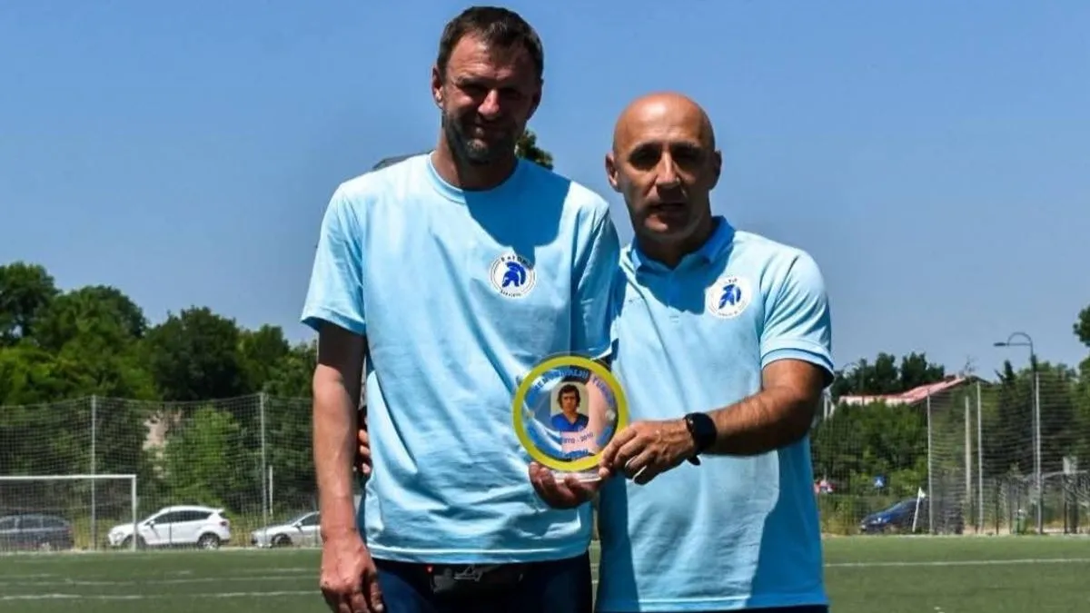 U dresu Željezničara Katalinski je, u 10 godina, odigrao više od 350 utakmica, te postigao više od 100 golova, iako je bio odbrambeni igrač.