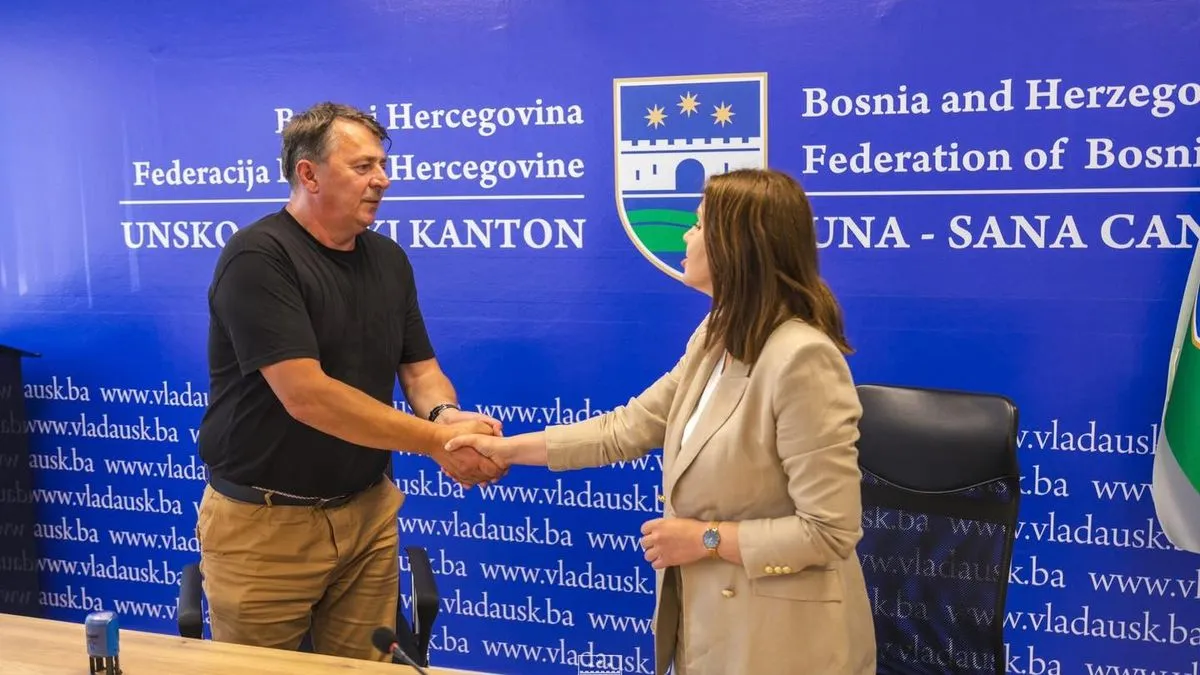 Vlada USK odlučna je u namjeri da poboljšava status radnika u svim oblastima, kaže premijer Hušić.