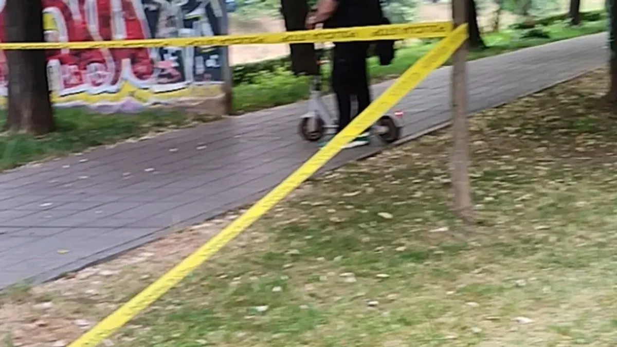 O svemu je odmah obaviješten dežurni tužilac Kantonalnog tužilaštva, dok policijski službenici nastavljaju intenzivnu istragu s ciljem pronalaska počinioca