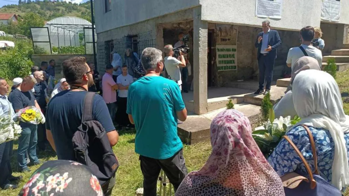 Za zločin u Pionirskoj ulici pravosnažnom presudom u MKSJ-u osuđeni su Milan Lukić na doživotnu kaznu zatvora i Sredoje Lukić na 27 godina zatvora