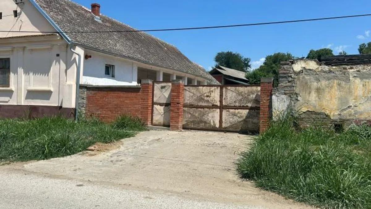 Nesretna žena je ušla u dvorište svog komšije (72), gdje su je njegovi psi napali i usmrtili